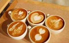 Cum se prepară cafeaua cappuccino: proporții exacte și tehnică