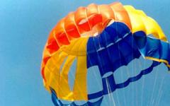 Защо сънуват парашутисти и скачане с парашут?