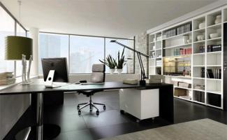 نقوم بترتيب سطح المكتب وفقًا لـ Feng Shui Feng Shui لسطح المكتب الذي يقف بالحرف G